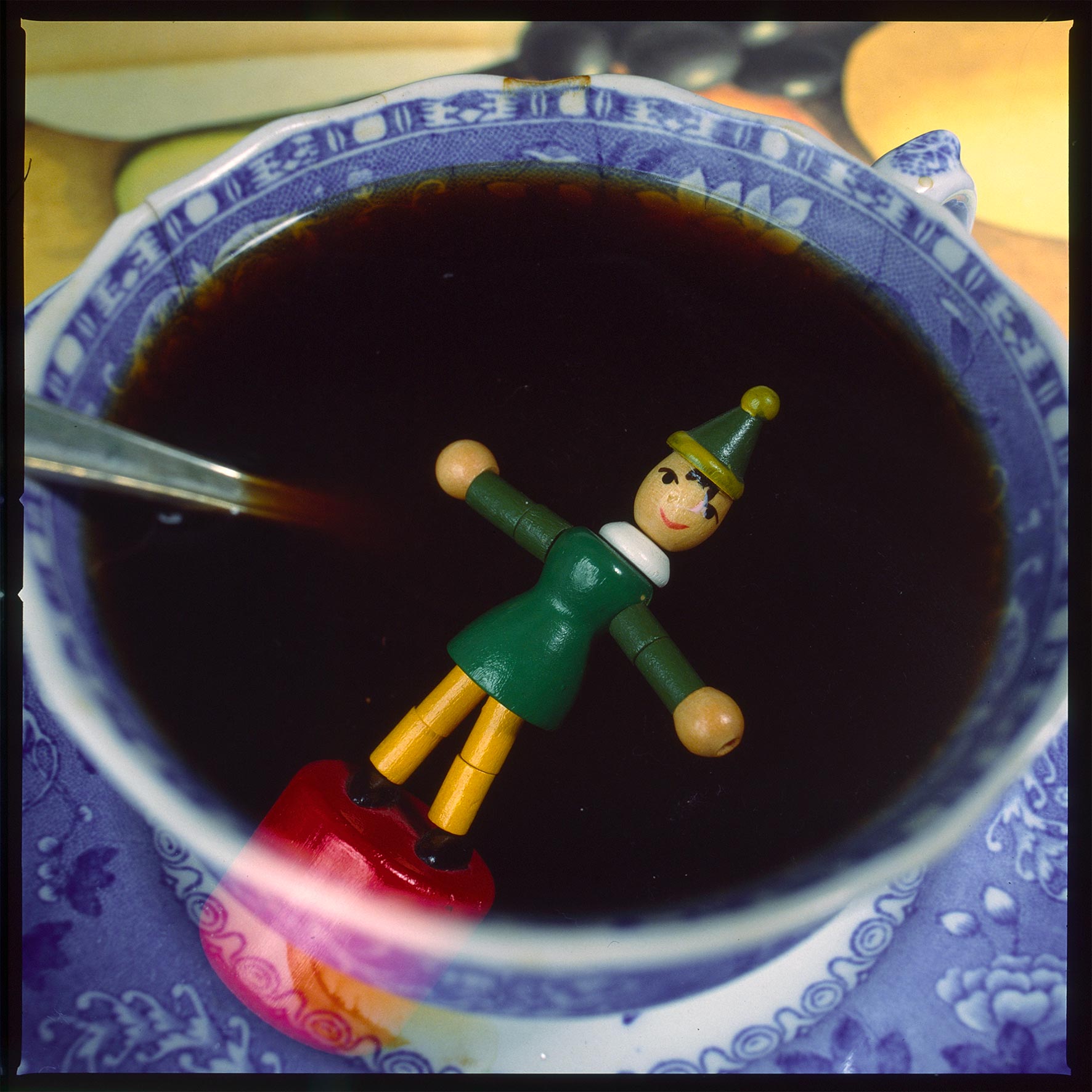 The confinement of a cup of coffee